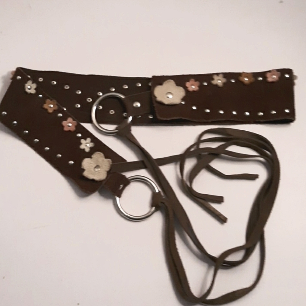 VINTAGE 70’s BROWN SUEDE BELT w/ fringe ties